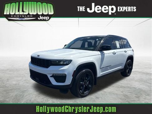 Used 2023 Jeep Grand Cherokee Limited w/ Luxury Tech Group II image 1