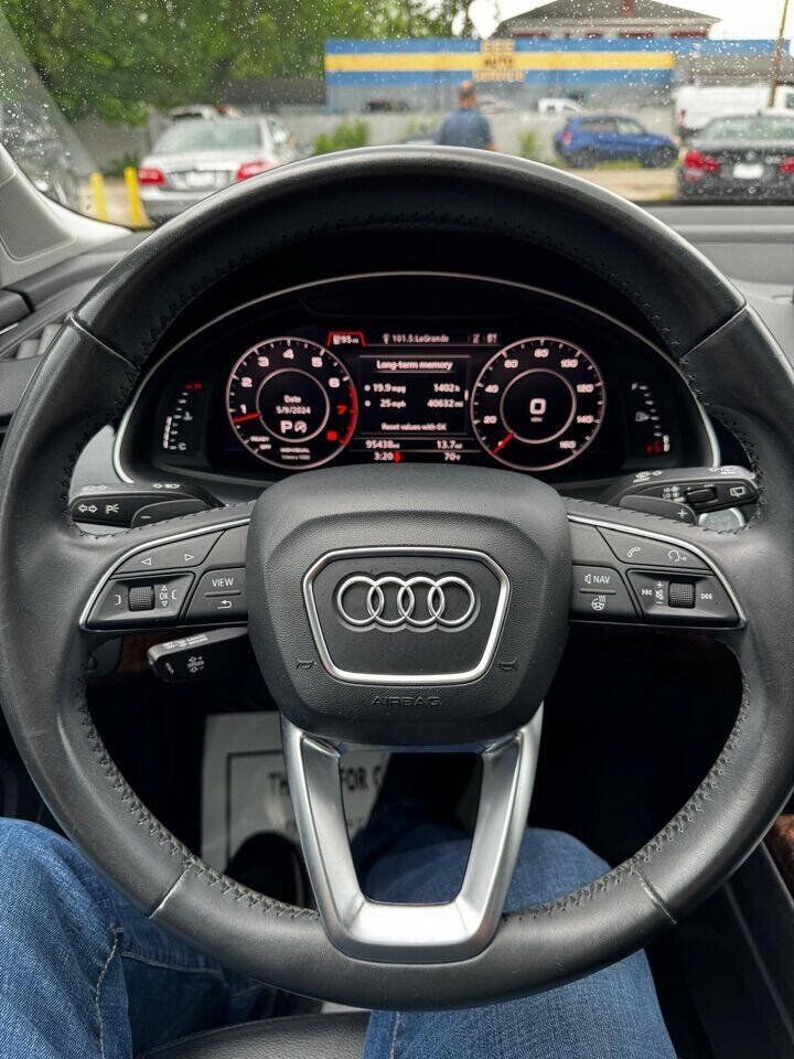 Used 2018 Audi Q7 3.0T Premium Plus w/ Premium Plus Package AWD/4WD image 28
