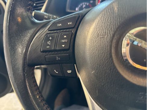 Used 2016 MAZDA MAZDA3 i Touring w/ Popular Equipment Package image 25