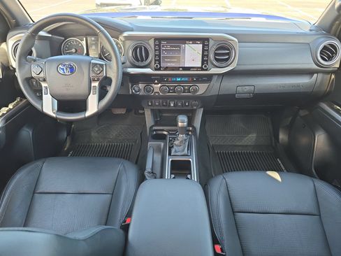 Used 2023 Toyota Tacoma Limited AWD/4WD image 9