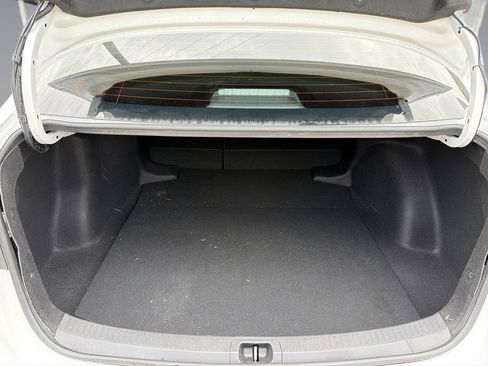 Used 2024 Toyota Corolla SE FWD image 13