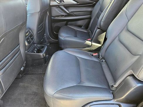 Used 2023 MAZDA CX-9 Touring image 17
