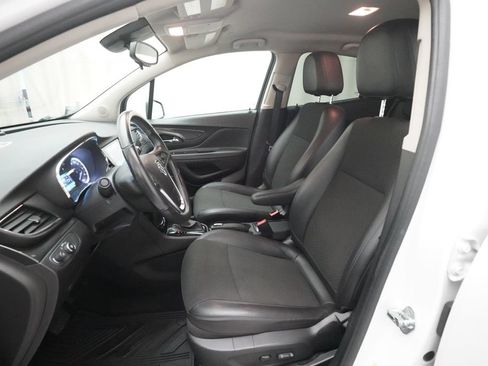 Used 2018 Buick Encore Preferred AWD/4WD image 7
