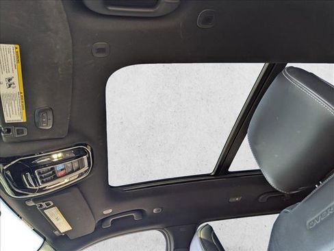 Certified 2022 Jeep Grand Cherokee L Overland image 16