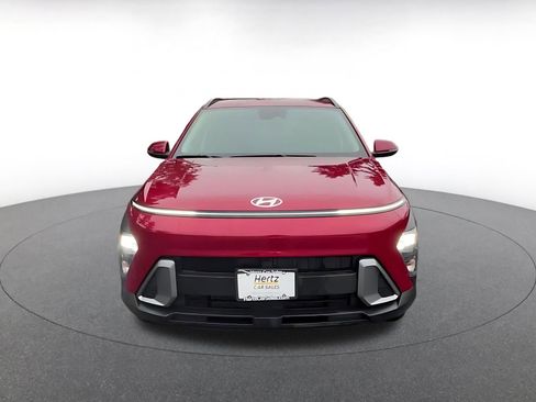 Used 2025 Hyundai Kona SEL image 3