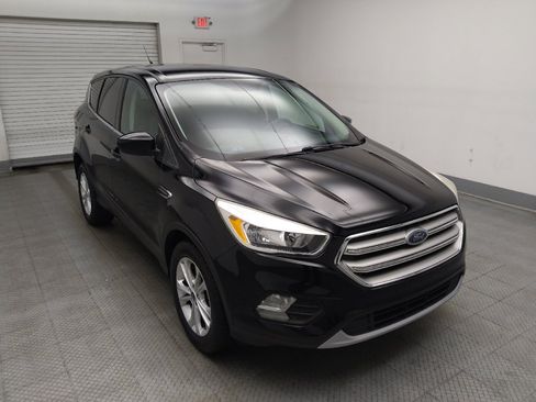 Used 2019 Ford Escape SE FWD image 13