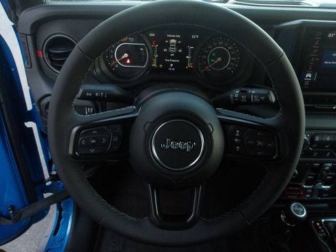 New 2026 Jeep Wrangler Unlimited Rubicon image 14