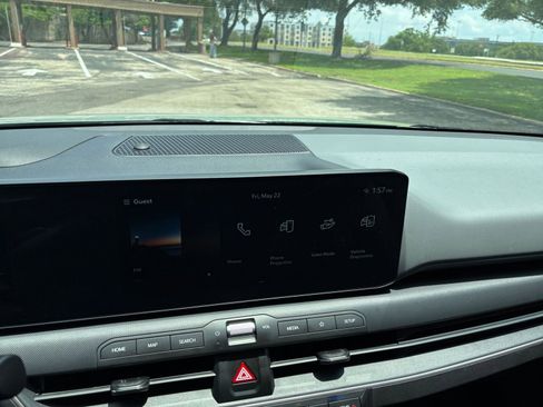 Used 2025 Kia K4 FWD image 17