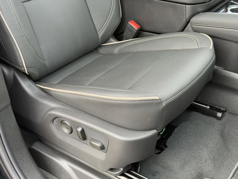 New 2026 Chevrolet Suburban Premier w/ Sun And Tow Package image 22