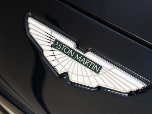 Used 2023 Aston Martin DBX AWD/4WD image 58