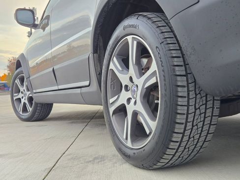 Used 2013 Volvo XC70 T6 image 34