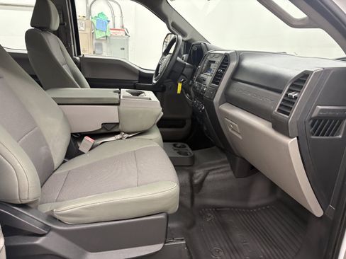 Used 2019 Ford F250 XL w/ XL Value Package AWD/4WD image 17
