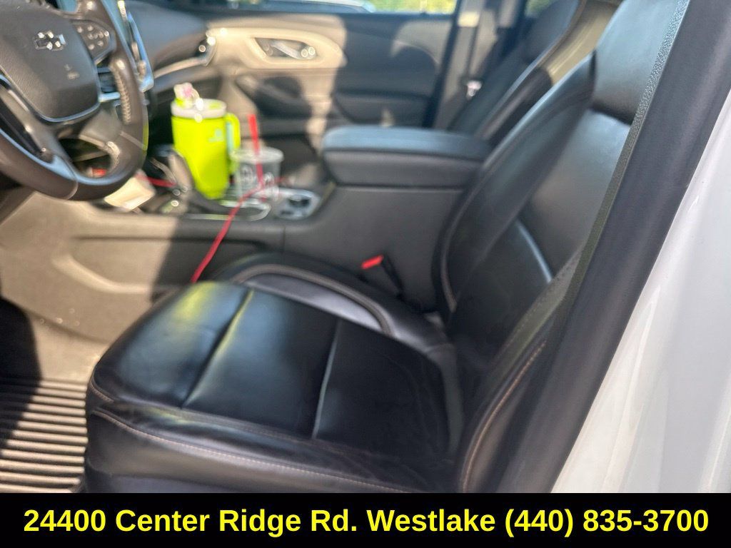 Used 2020 Chevrolet Traverse RS FWD image 15