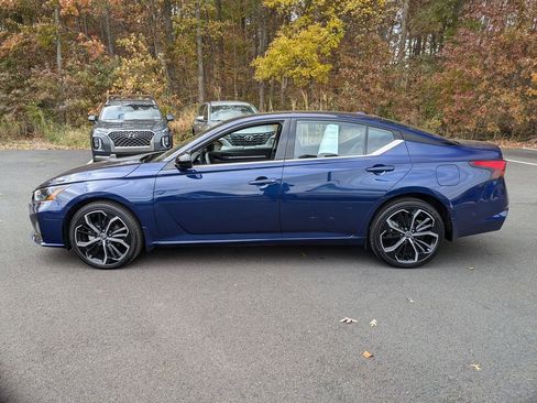 Used 2024 Nissan Altima 2.5 SR w/ SR Premium Package image 8