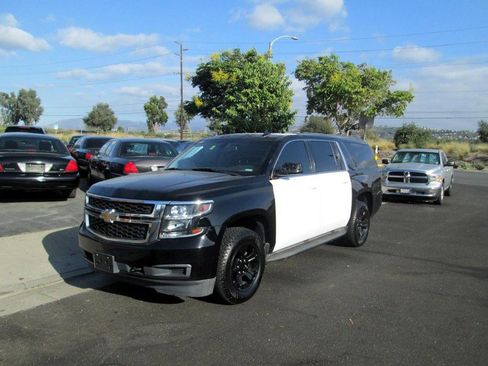 Used 2016 Chevrolet Suburban 4WD w/ Max Trailering Package image 2