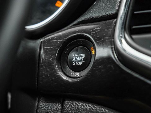 Used 2018 Jeep Grand Cherokee Laredo image 20