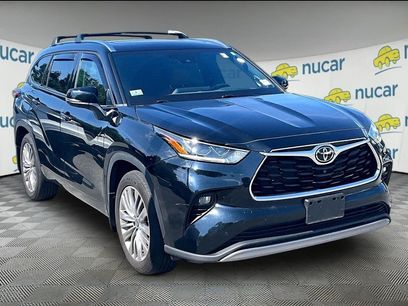 Used 2022 Toyota Highlander Platinum