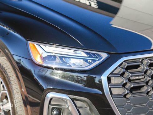 Used 2023 Audi Q5 2.0T Premium w/ Convenience Package image 13