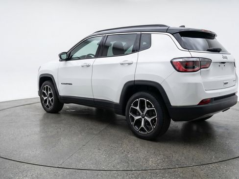 Used 2025 Jeep Compass Limited AWD/4WD image 5
