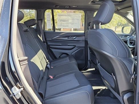 New 2025 Jeep Grand Cherokee Laredo X image 14