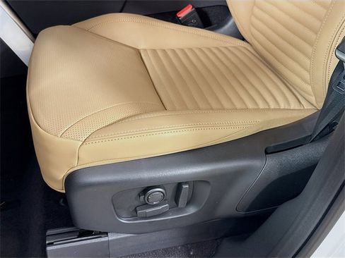 New 2026 Land Rover Discovery Dynamic SE image 22