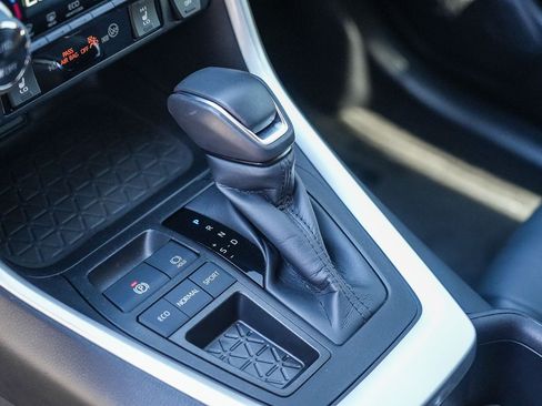 Certified 2023 Toyota RAV4 XLE Premium FWD image 20