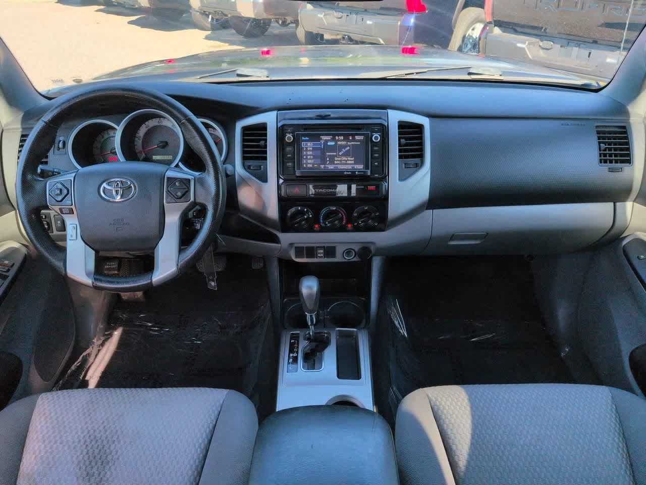 Used 2015 Toyota Tacoma PreRunner w/ SR5 Package RWD image 14