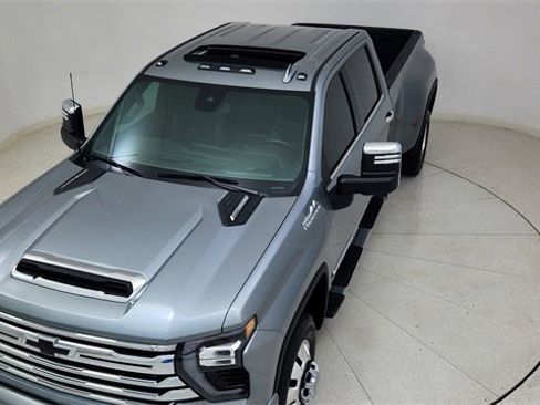 Used 2024 Chevrolet Silverado 3500 High Country image 77