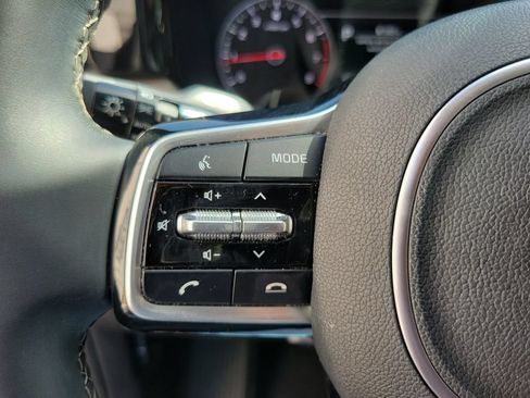 Certified 2023 Kia Sorento EX w/ Panoramic Sunroof Package FWD image 22