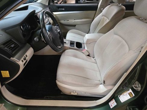 Used 2012 Subaru Outback 2.5i Premium w/ Popular Pkg 1B image 6