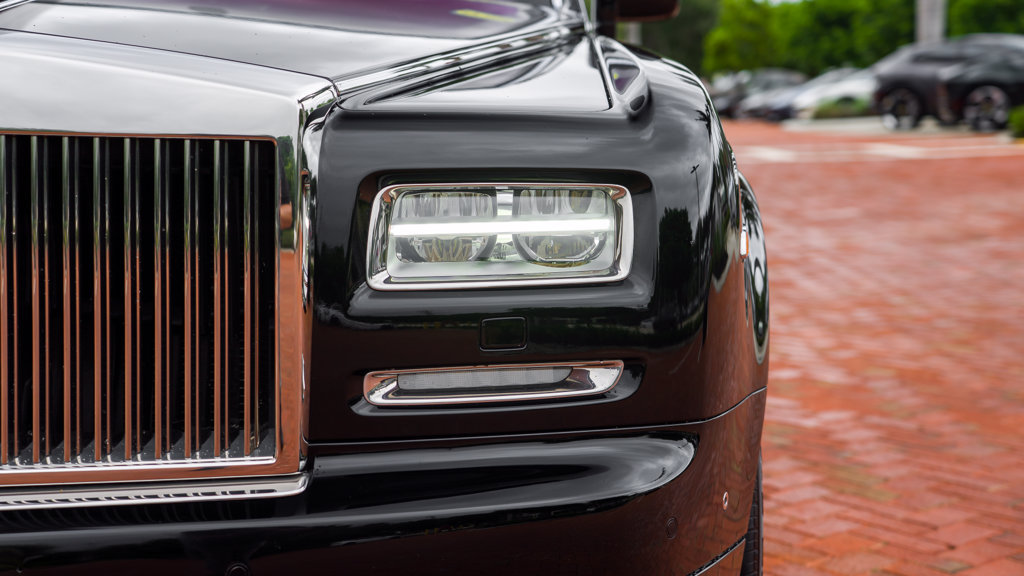 Used 2014 Rolls-Royce Phantom Sedan RWD image 45