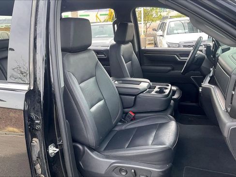 Used 2025 GMC Sierra 1500 SLT image 7