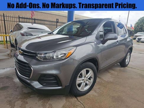 Used 2020 Chevrolet Trax LS FWD image 1
