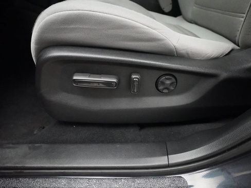 Used 2018 Honda CR-V EX image 28
