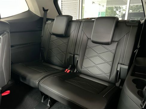 New 2026 Volkswagen Atlas SE image 48