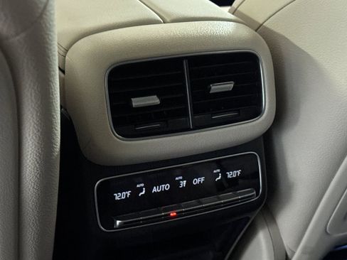 New 2025 Mercedes-Benz GLS 580 4MATIC image 14