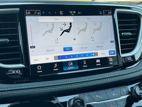New 2026 Chrysler Pacifica Select FWD image 23
