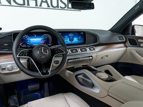 New 2026 Mercedes-Benz GLE 450 4MATIC Coupe image 16