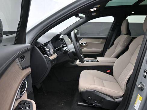 New 2026 Volvo XC90 B5 Core AWD/4WD image 11