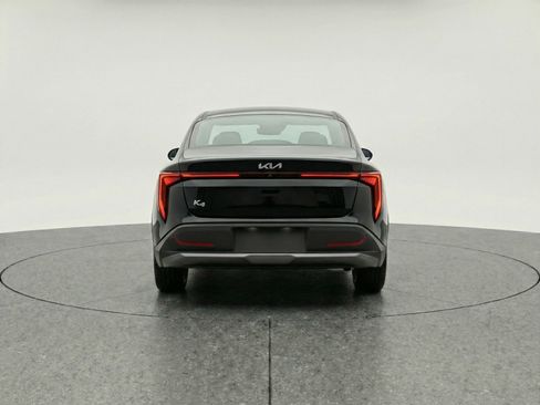 Used 2025 Kia K4 LXS image 7