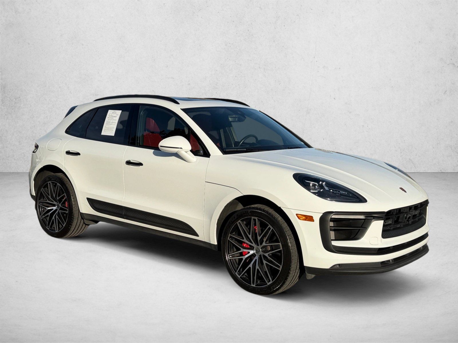 Used 2022 Porsche Macan S AWD/4WD image 3