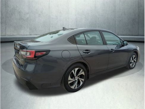 Used 2023 Subaru Legacy Premium image 6