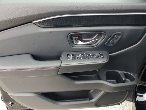 Used 2025 Honda Pilot Black Edition image 19
