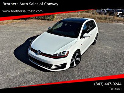 Used 2017 Volkswagen GTI SE