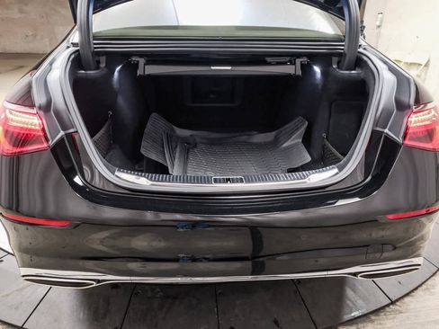 Used 2025 Mercedes-Benz S 580 4MATIC Sedan image 25