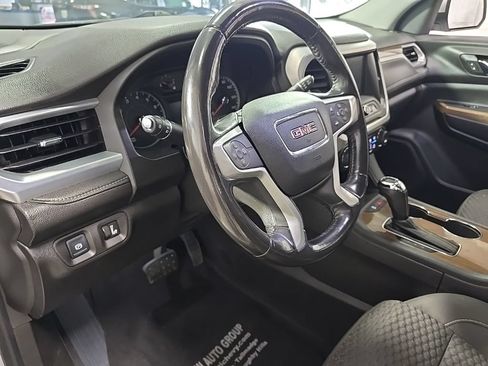 Used 2018 GMC Acadia SLE FWD image 18