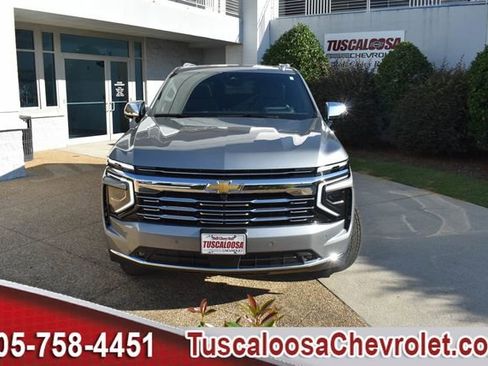 New 2026 Chevrolet Suburban Premier image 4