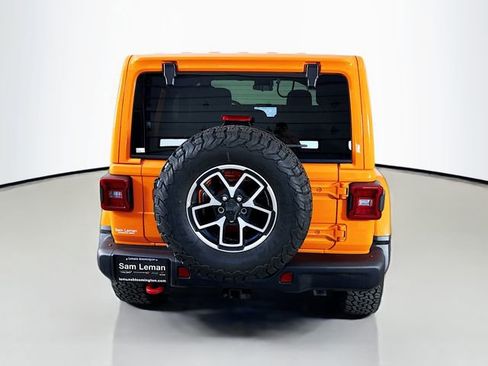 Used 2025 Jeep Wrangler Unlimited Rubicon w/ Steel Bumper Group AWD/4WD image 6