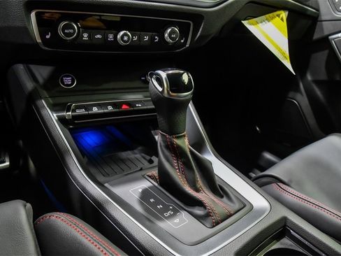 Certified 2025 Audi Q3 2.0T Premium Plus w/ Premium Plus Package image 20