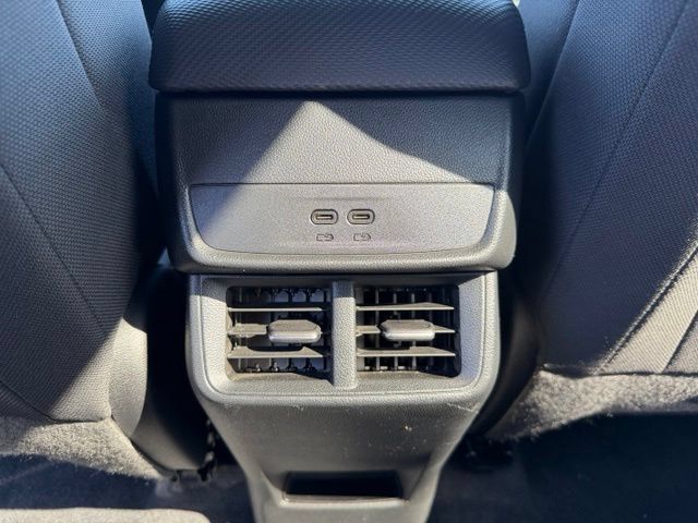 Used 2025 Chevrolet Equinox LT AWD/4WD image 23